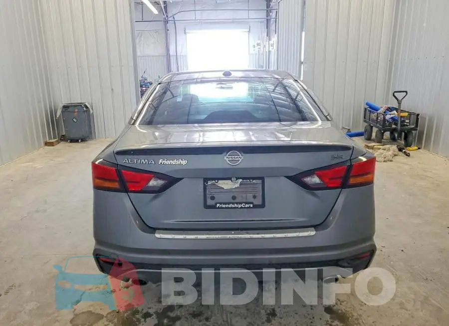 1N4BL4CV3KC131901 Photo# 6