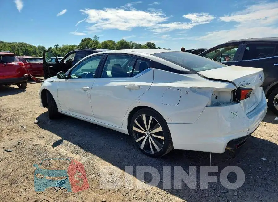 1N4BL4CV4KC174157 Photo# 2