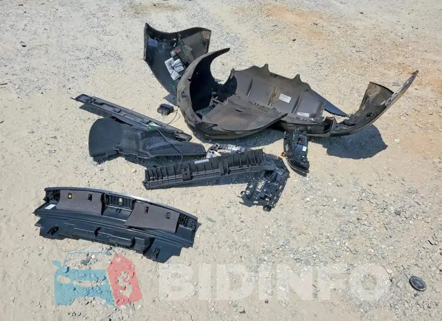 WP1AA2A55MLB03005 Photo# 13