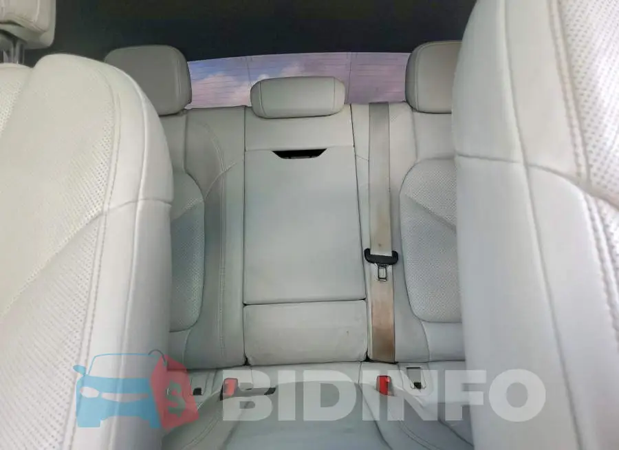 WP1AB2A50JLB38141 Photo# 10