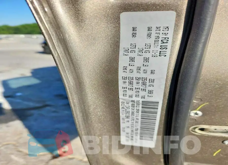 1C4PJLCB5KD339942 Photo# 13