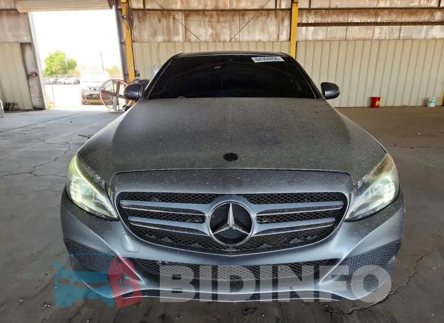 55SWF4HB0JU255609 Photo# 5