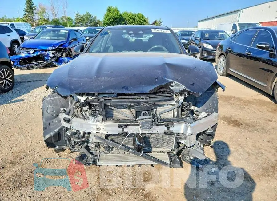 W1KAF8HB4PR124548 Photo# 5