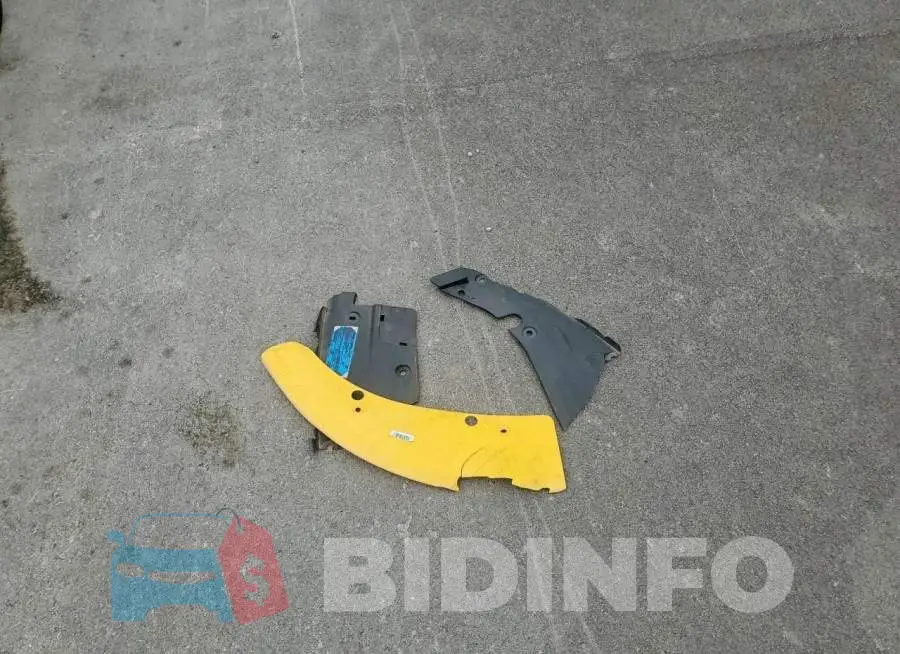 2C3CDXCT2PH683104 Photo# 13