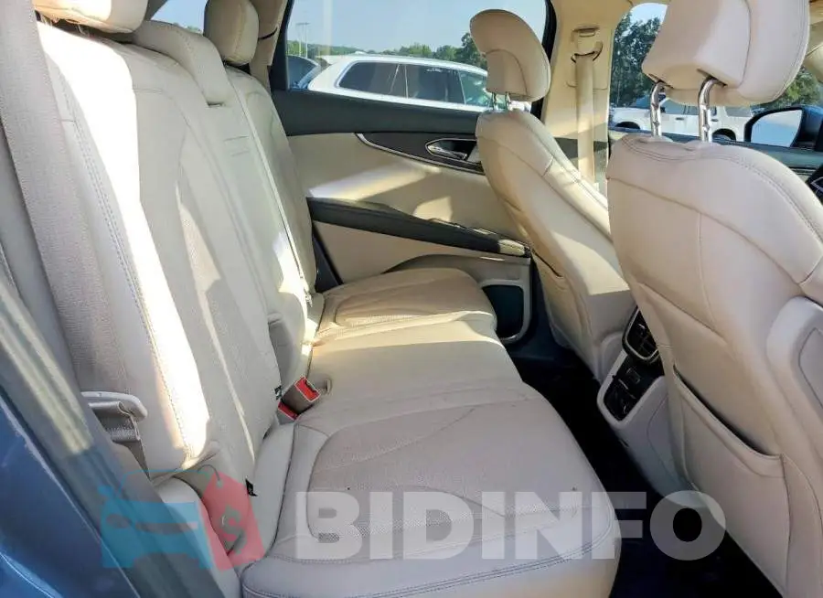 2LMPJ8L90KBL47110 Photo# 11