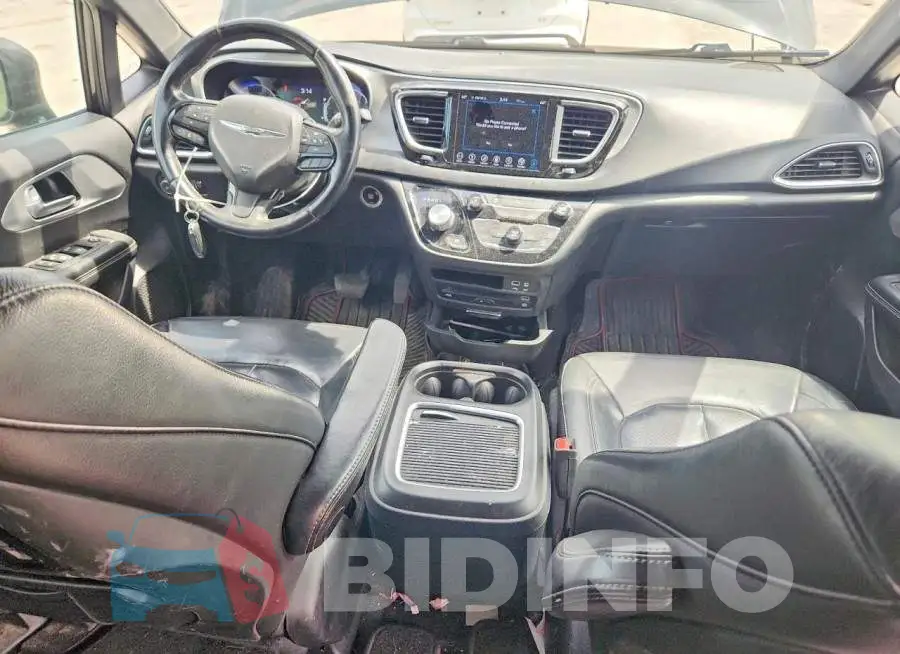 2C4RC1EG6JR312227 Photo# 8