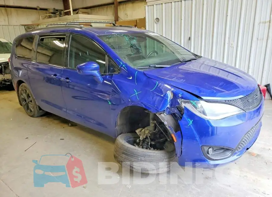 2C4RC1FG2LR250276 Photo# 4