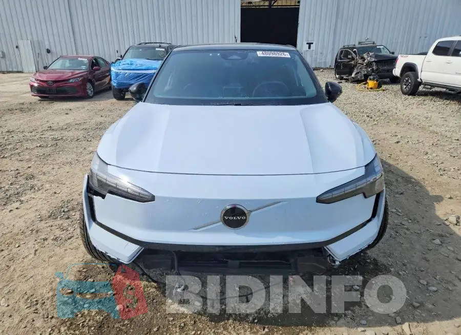 YV4EK3ZK5SS153015 Photo# 5
