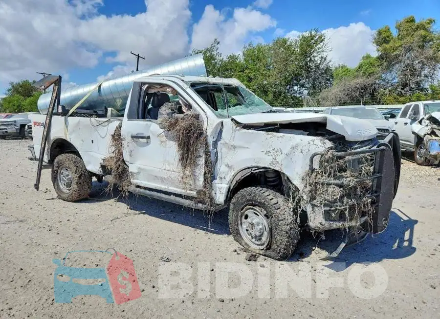 1FTBF2BA0PEC61117 Photo# 4