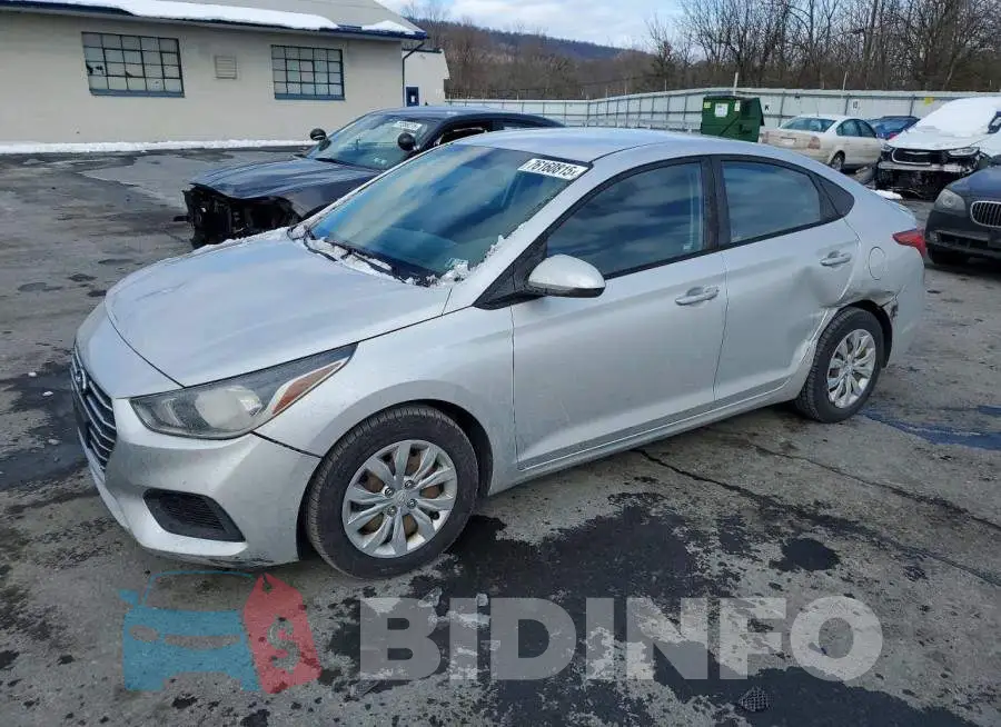 3KPC24A64LE104438 Photo# 1