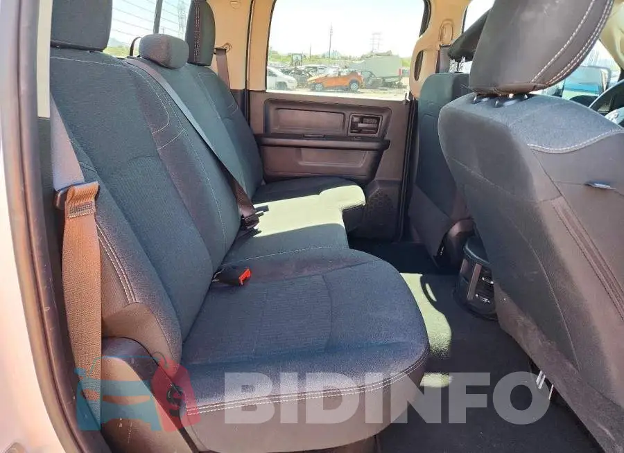 3C6UR5CJ6LG218122 Photo# 10