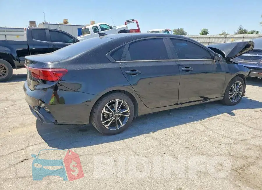 3KPF24AD4RE801225 Photo# 3