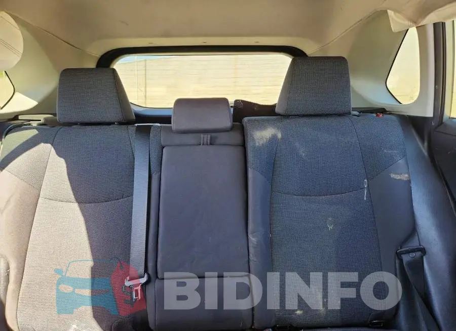 2T3K1RFV6KW006106 Photo# 10
