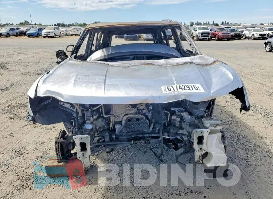1V2DR2CA5KC545277 Photo# 5