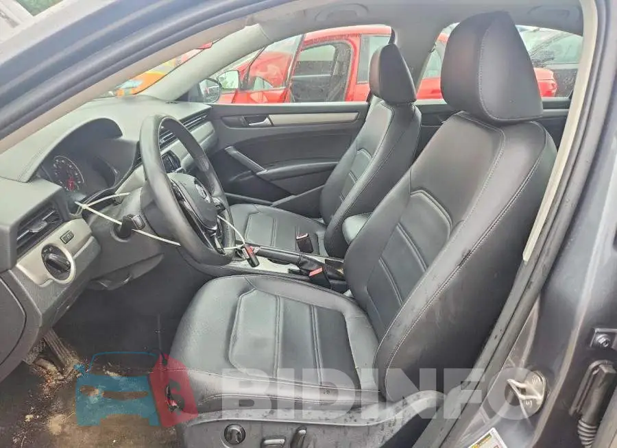 1VWSA7A36MC003137 Photo# 7