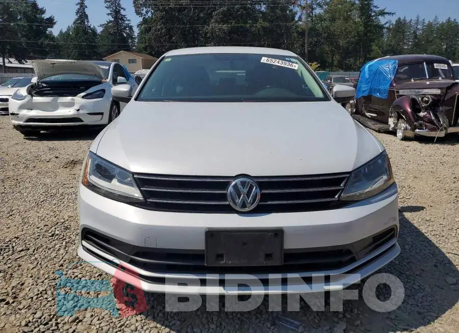 3VW2B7AJ4HM384759 Photo# 5