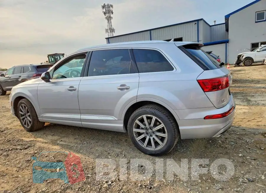 WA1AAAF73KD046150 Photo# 2