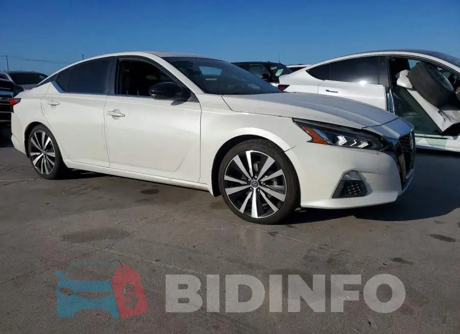 1N4BL4CV2LN318164 Photo# 4