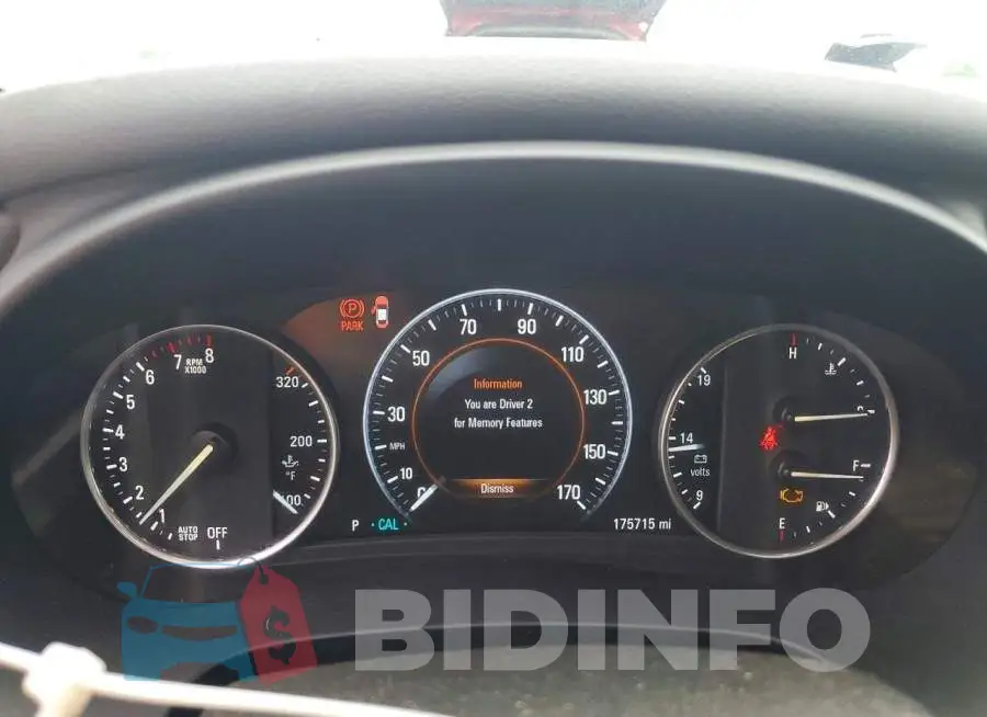 1G4ZR5SS3HU155845 Photo# 9