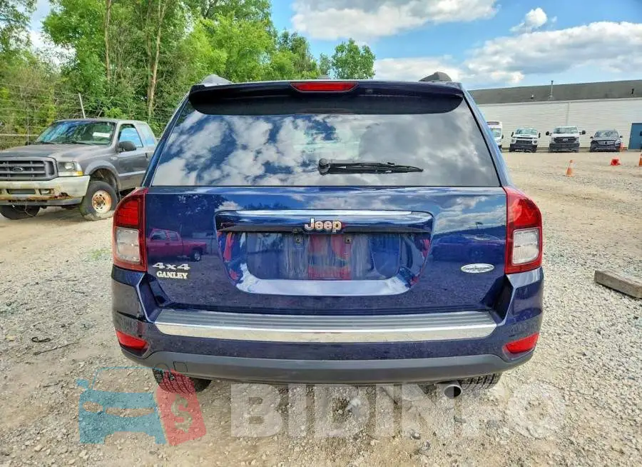 1C4NJDEB5HD126668 Photo# 6