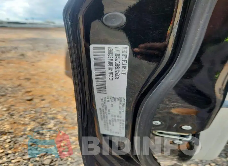 3C4NJCBB8LT252833 Photo# 13