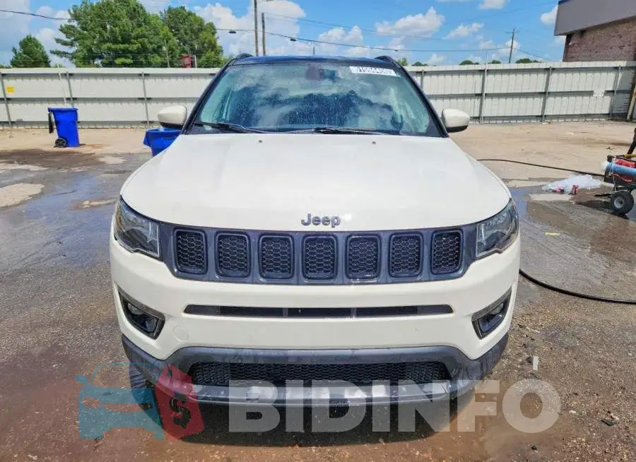 3C4NJCBB9LT158587 Photo# 5