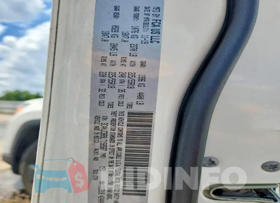 3C4NJCBB9LT158587 Photo# 12