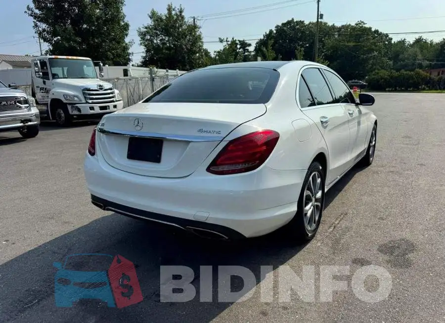 WDDWF4KB6HR254162 Photo# 3