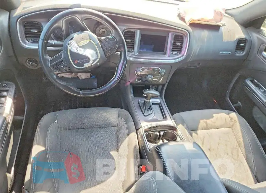 2C3CDXBG1JH291047 Photo# 8