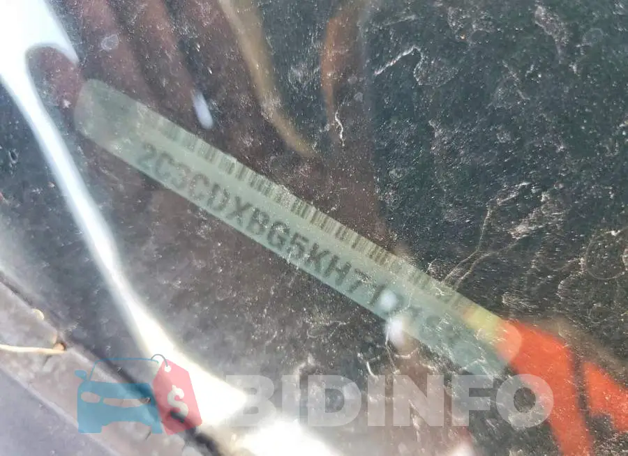 2C3CDXBG5KH710163 Photo# 12