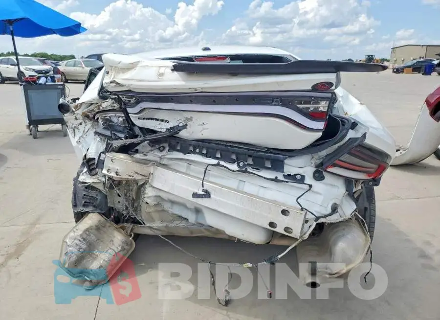 2C3CDXBG6KH681725 Photo# 6