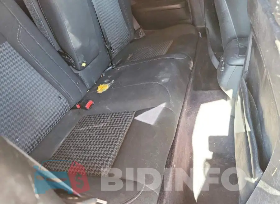 2C3CDZAG3JH333117 Photo# 10