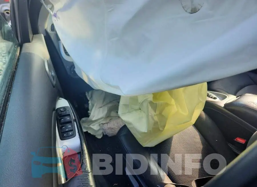 3C4PDCAB4LT249753 Photo# 8