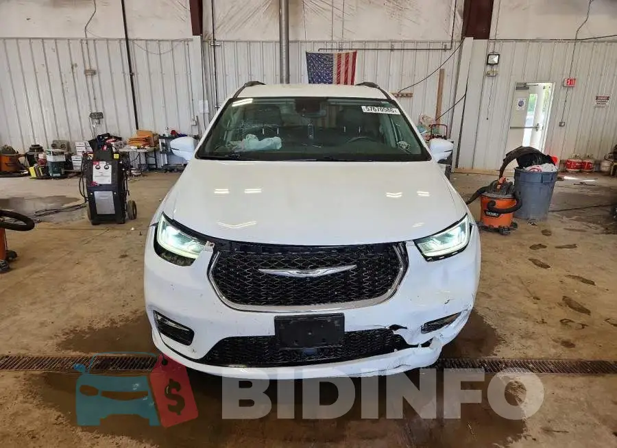2C4RC1BG0MR574818 Photo# 5