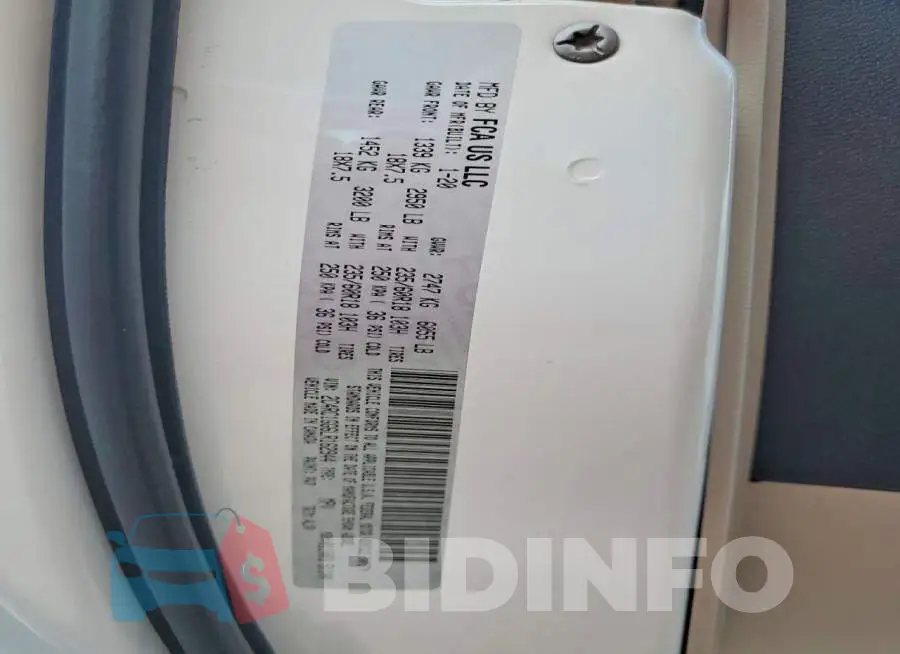 2C4RC1GG6LR162944 Photo# 13