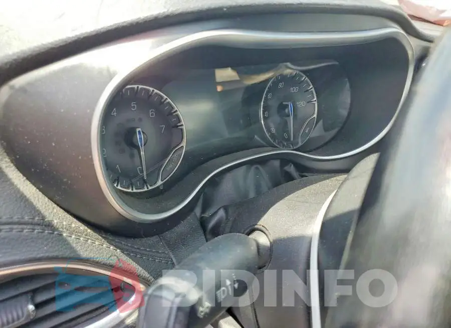 2C4RC1GG8LR112823 Photo# 9