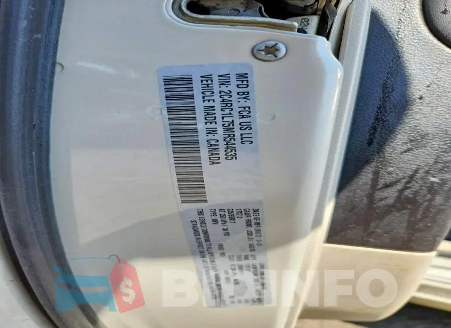 2C4RC1L75MR544535 Photo# 13
