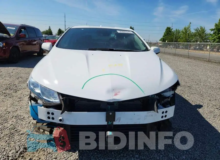 1G1RC6S53KU130918 Photo# 5