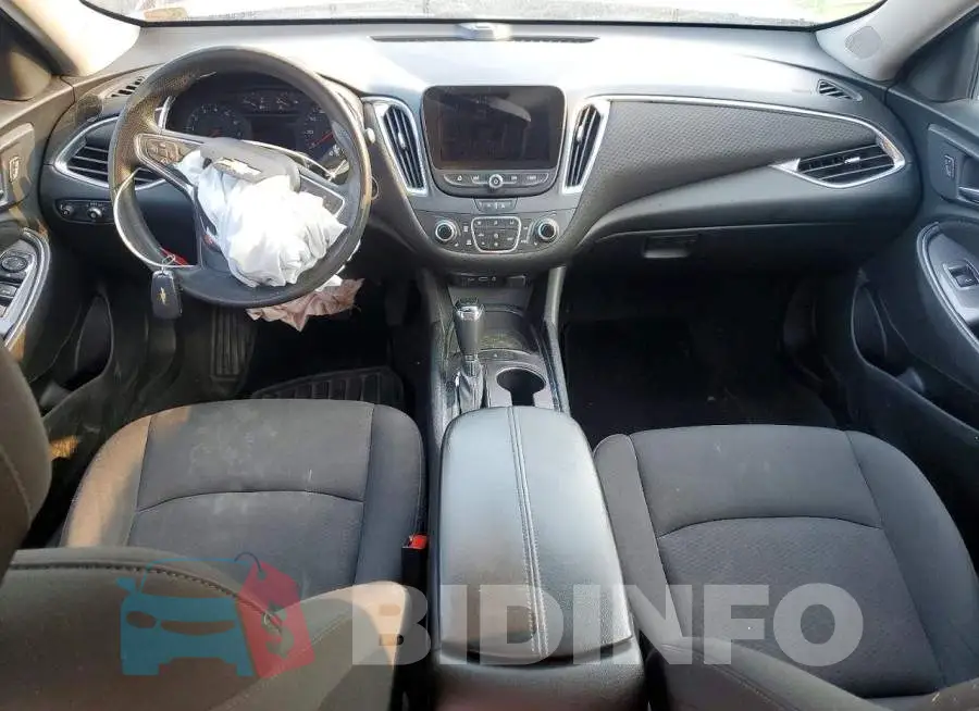 1G1ZD5ST3LF053978 Photo# 8
