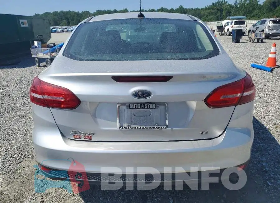 1FADP3F24JL250807 Photo# 6