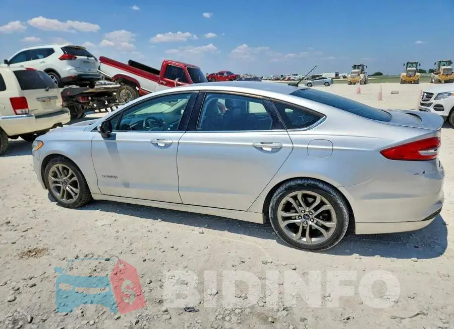 3FA6P0LUXHR181811 Photo# 2