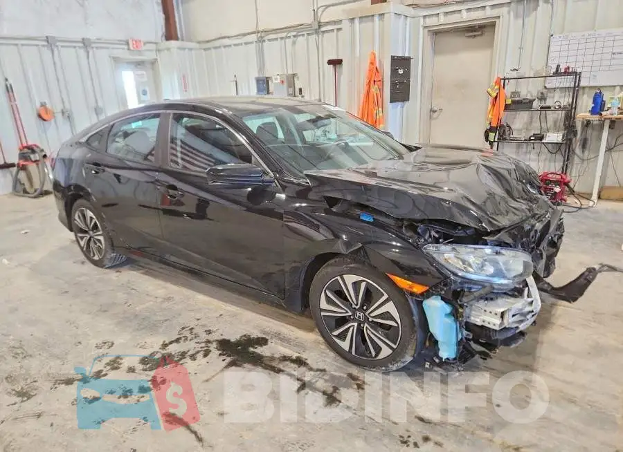 19XFC1F70HE003950 Photo# 4
