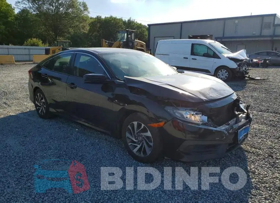 19XFC2F75HE220884 Photo# 4