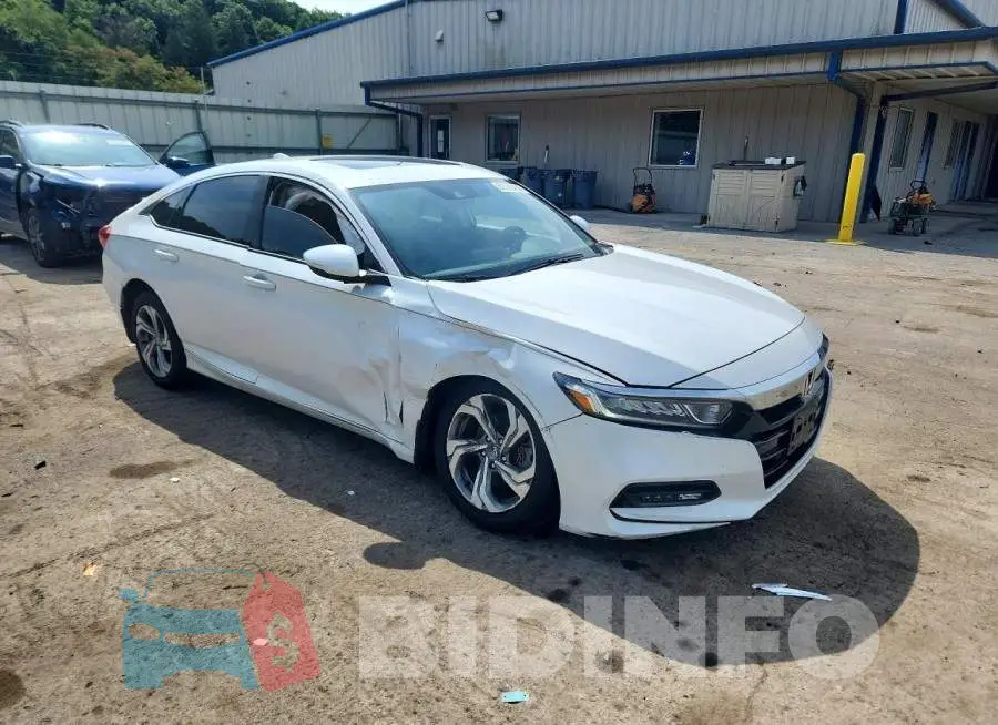 1HGCV2F53JA042883 Photo# 4