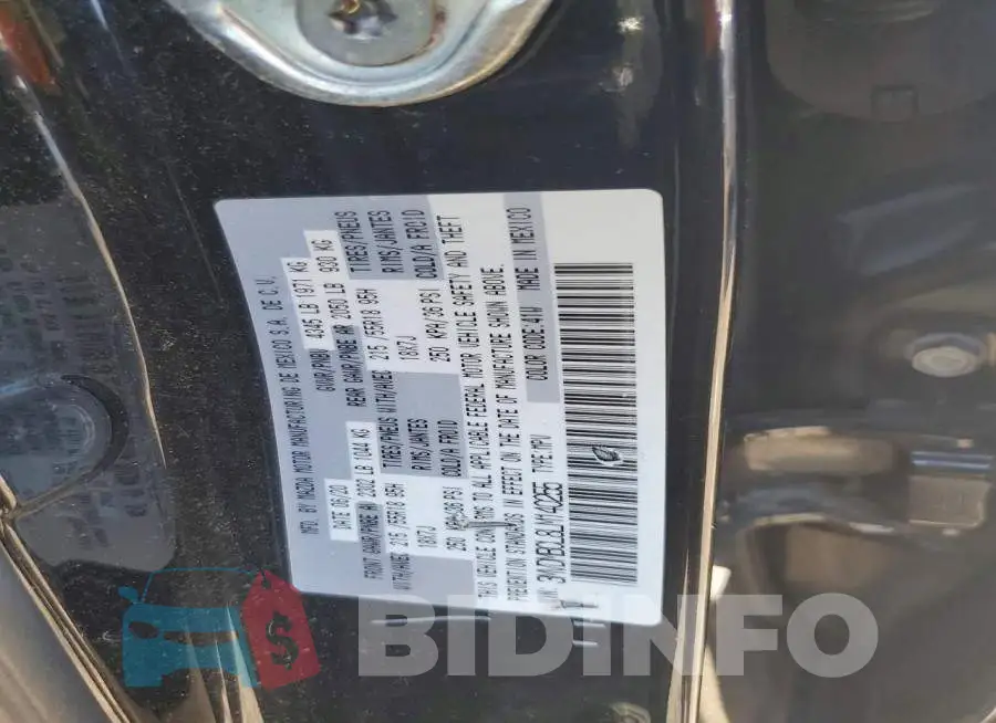 3MVDMBCL8LM140255 Photo# 13