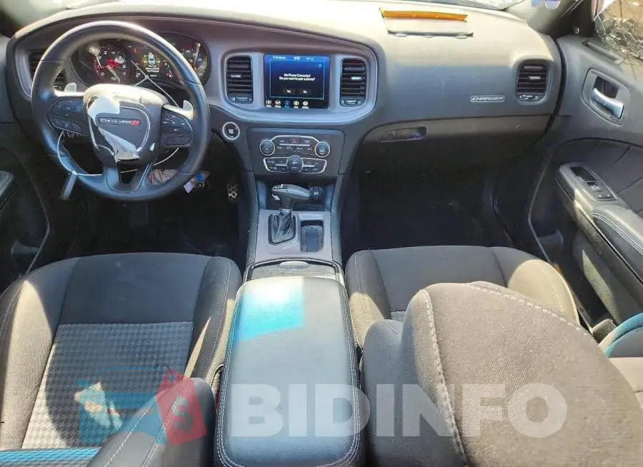 2T3C1RFV8RW302985 Photo# 8