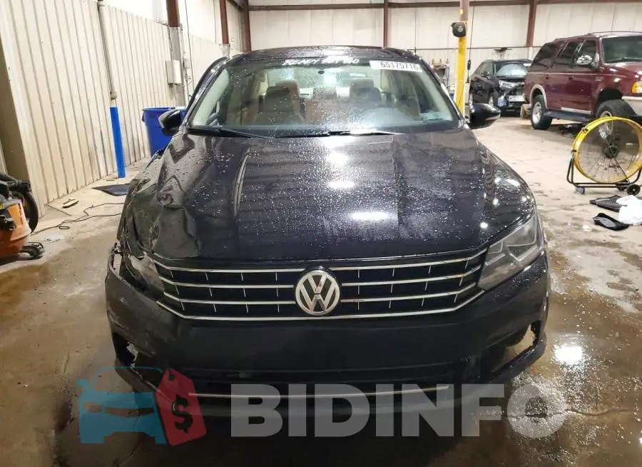 1VWLA7A34KC007978 Photo# 5