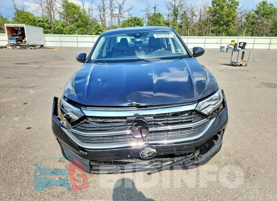 3VW7M7BU2PM027054 Photo# 5
