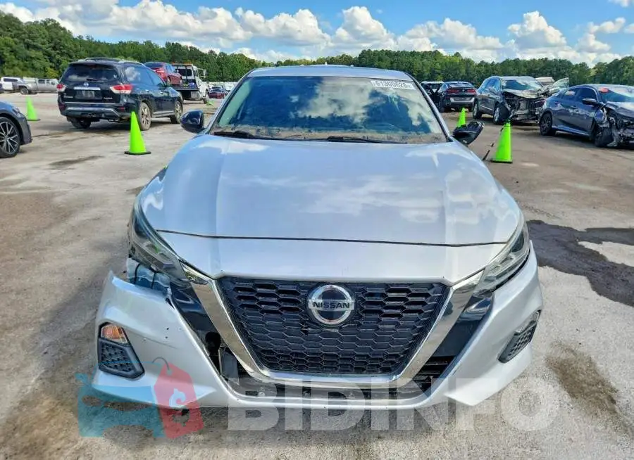 1N4BL4CV8LC118093 Photo# 5