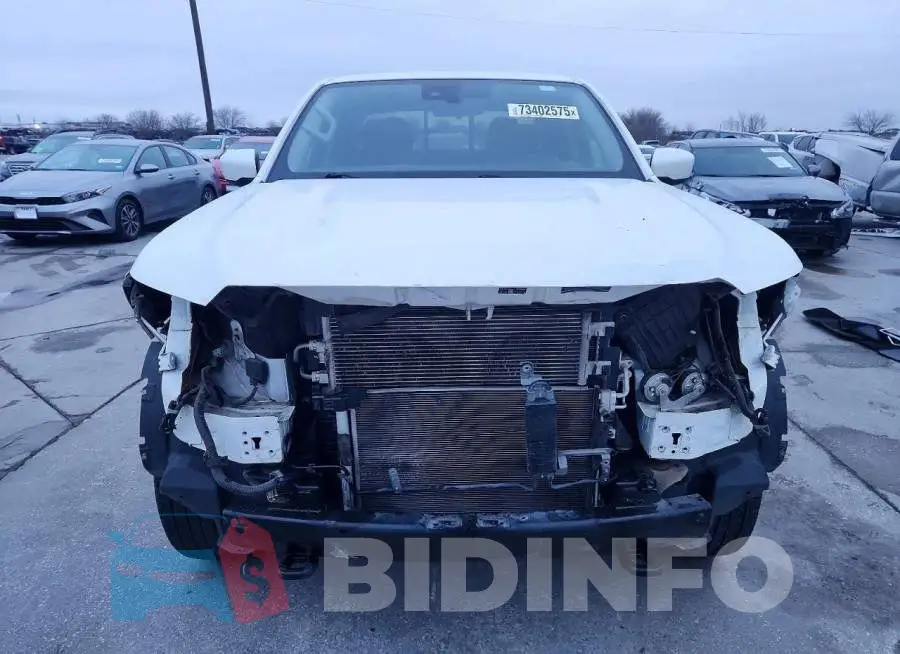 1N6ED1EK8NN634271 Photo# 5